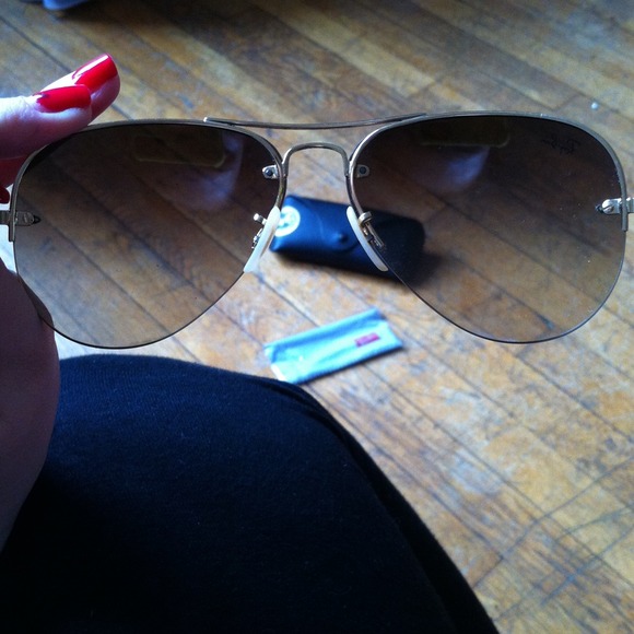 SOLD - Picture 3 of 4