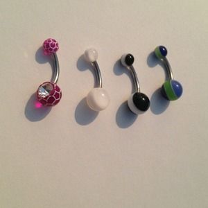 ❌SOLD❌ belly button rings bundle.