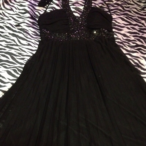 Medium Marilyn Monroe Style Dress - Picture 3 of 4