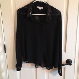 Black blouse with sparkly collar!