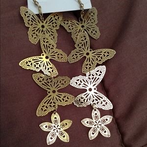 Dangling Butterfly Earrings