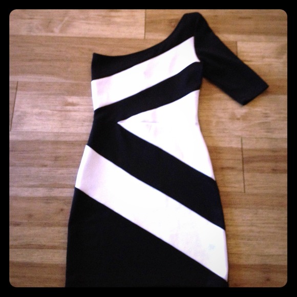 Dresses & Skirts - A'Gaci dress