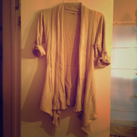 Jackets & Blazers - 🚫SOLD Beige Cardigan. Extra Cute!!