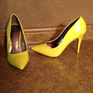 Size 8 Worthington heels