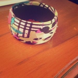 Bracelet