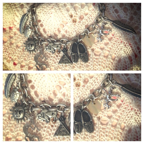 Charm bracelet