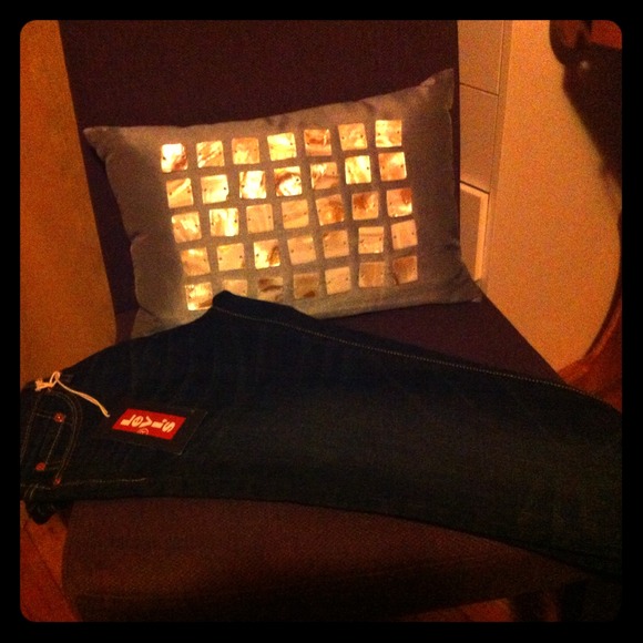 Levi's boyfriend 513 jeans new with tag