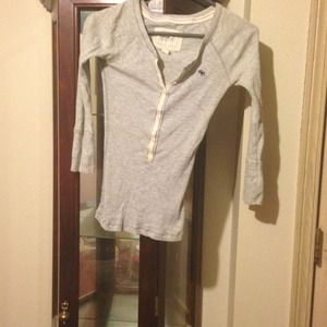 Abercrombie three quarter length sleeve