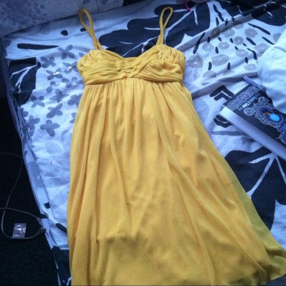 Dresses & Skirts - Yellow dress