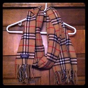 Burberry authentic scarf