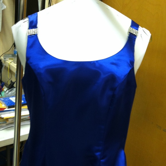 Red carpet worthy prom dress