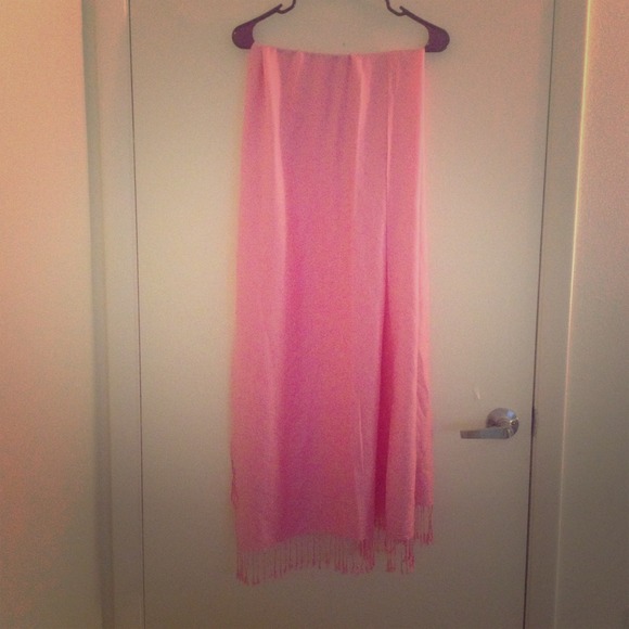 pink scarf