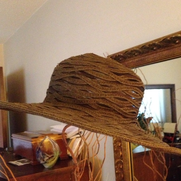 Chocolate brown Nine West wide rimmed hat