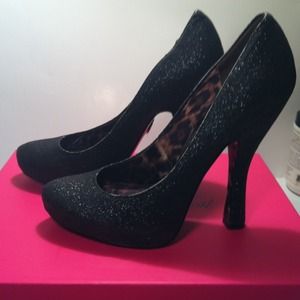 Betsey Johnson Glitter Pumps Brand New never worn