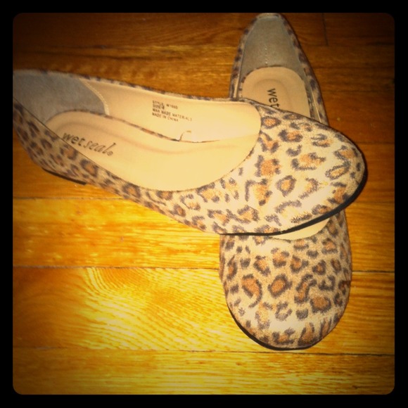 Leopard Print Flats! 🐆