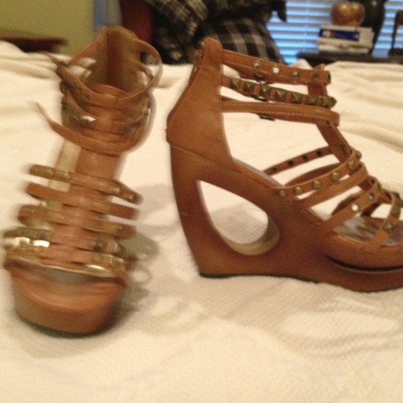 Brown wedges