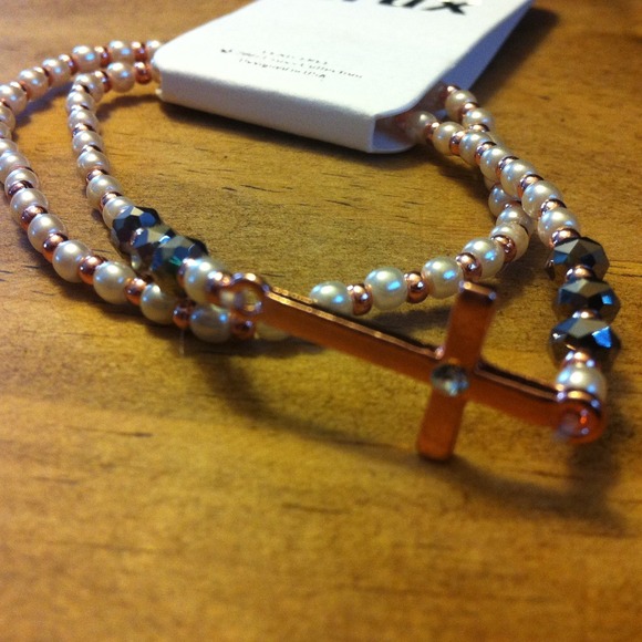 Cross bracelet set