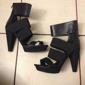 H&M Divided Black Multi Strap Heels Shoes 38 8
