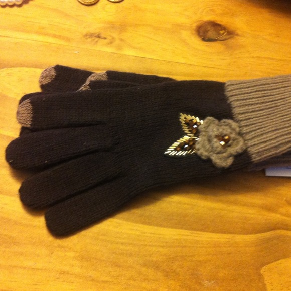 Smart tip gloves