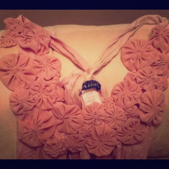 Pink flower top. Sold - Picture 1 of 4
