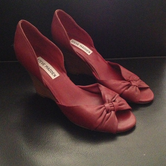 Steve Madden Wedges