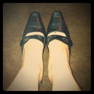 Madeline alligator dress shoes:)