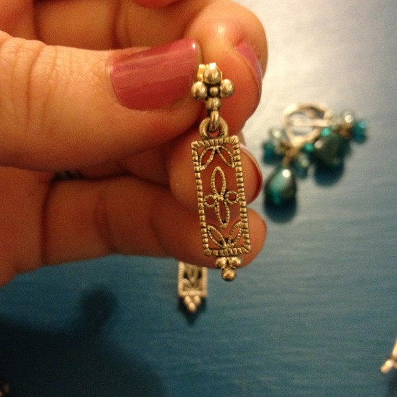SOLD Earring bundle - Picture 3 of 4