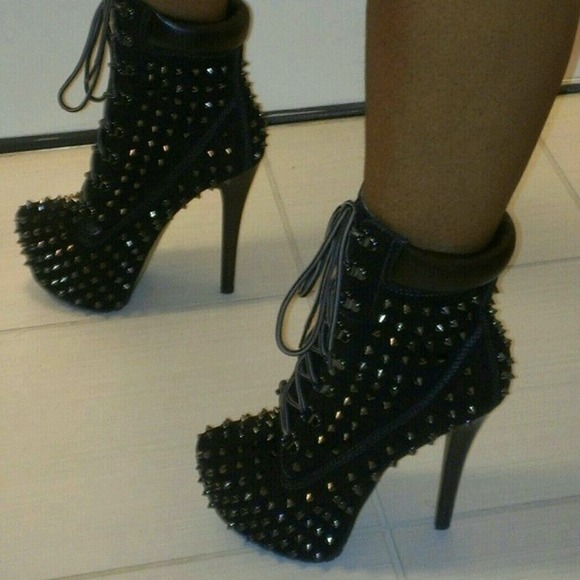 Zigi girl platform studded boots brand new in box - Picture 2 of 2