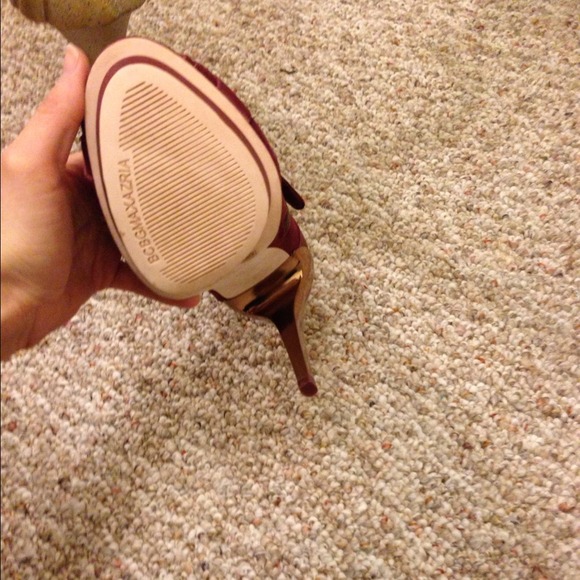 Runway BCBG maxazria shoe - Picture 4 of 5