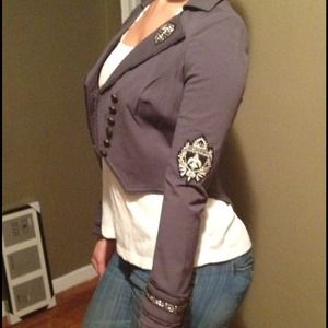 Cute BeBe Cropped Blazer