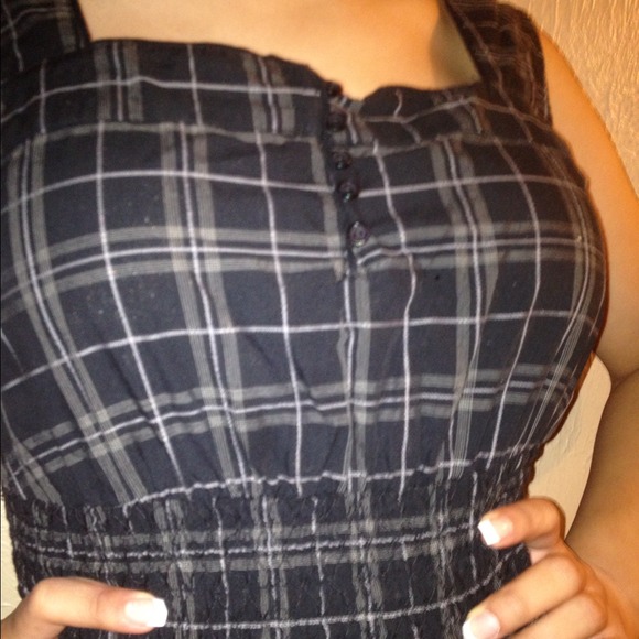 Black Top - Picture 3 of 4