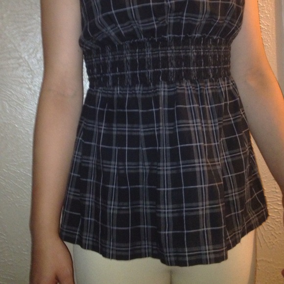 Black Top - Picture 4 of 4