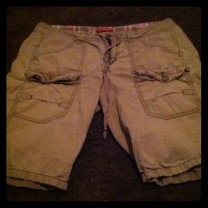Bermuda Kakhi shorts:)