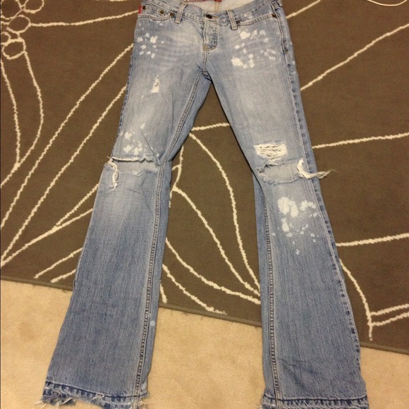 ❌Bundled!!❌Hollister destroyed and bleached denim
