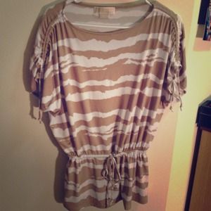 SOLD: Michael kors shirt