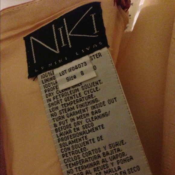 Long Dress. - Picture 4 of 4