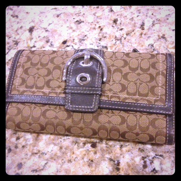 Coach wallet