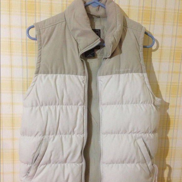 Abercrombie outerwear - size M