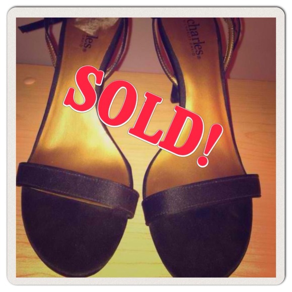 🚫SOLD🚫 Charles David Strap Heels