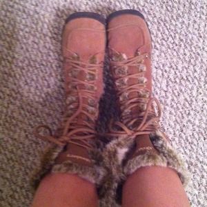 Skechers fury tie-up booties!