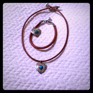 NWOT Necklace and bracelet