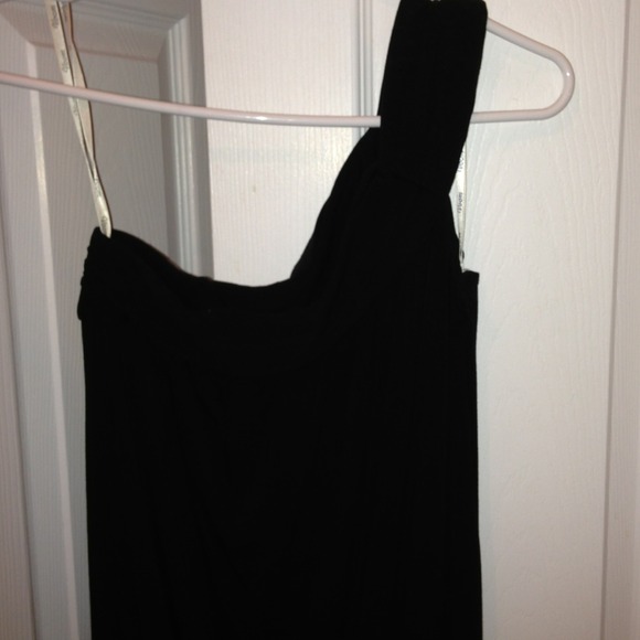 REDUCED❗One shoulder VOOM top - Picture 2 of 2