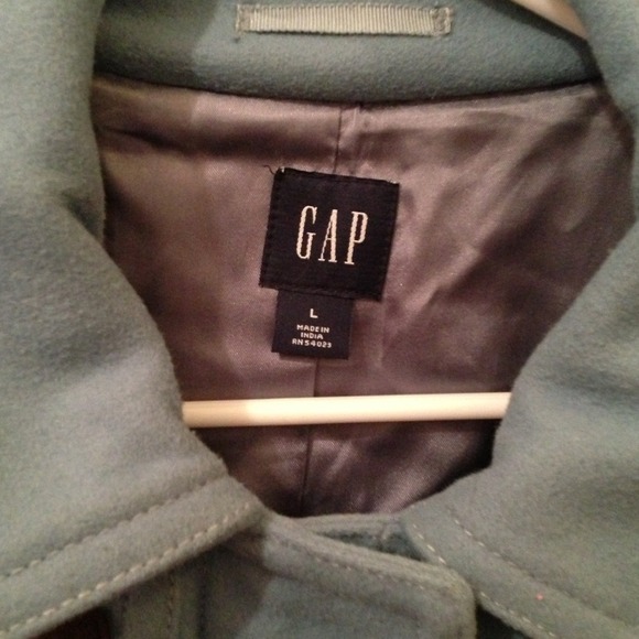 REDUCED! Gap pea coat - Picture 2 of 2