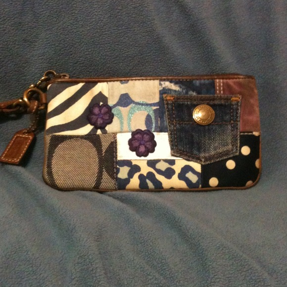 Authentic Coach Wristlet