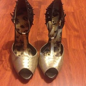 Reserved ❗Spikes and snake