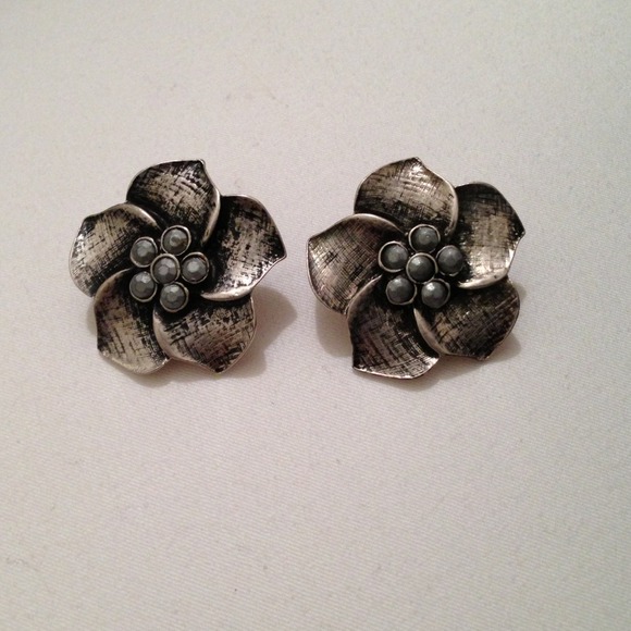 Vintage Flower ear rings