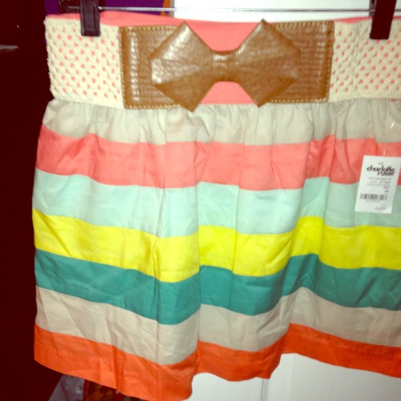 Spring color striped skirt