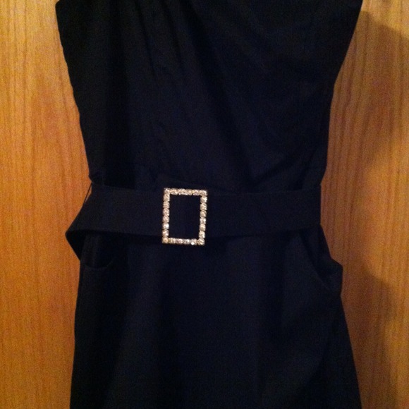Betsy &Adam one shoulder dress - Picture 2 of 3