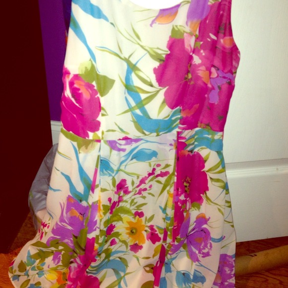 Floral print dress