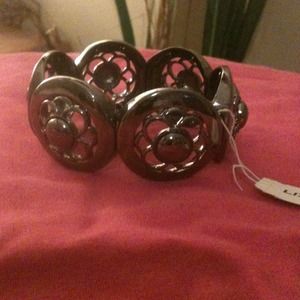 Liz Claiborne stretchy bracelet